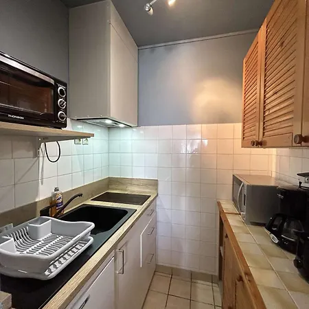 Apartment 2 Pieces Avec Loggia, A 100m De La - 4 Couchages, Tv, Lave-linge, Proche Commerces - Fr-1-224c-311 *